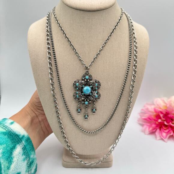 Vintage Ornate Filigree Floral Pendant Multistrand Necklace 60s 70s Statement - Picture 8 of 11